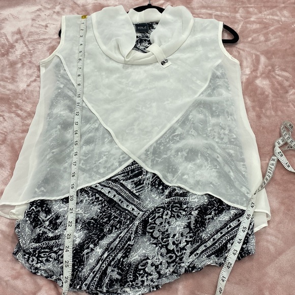 Women’s Blouse - Picture 7 of 7